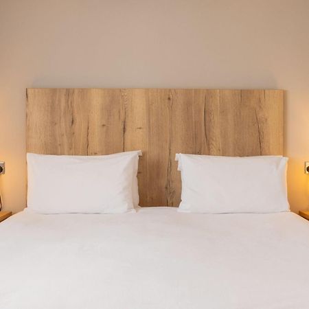 The Stones Hotel Солсбери Экстерьер фото