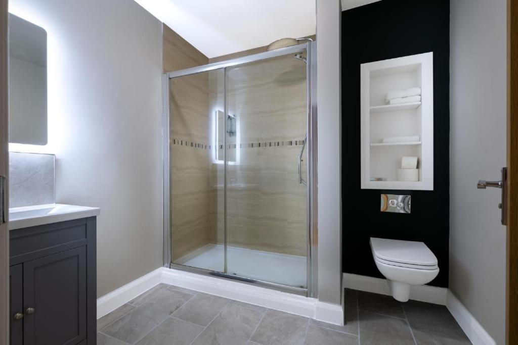 The Stones Hotel Солсбери Экстерьер фото
